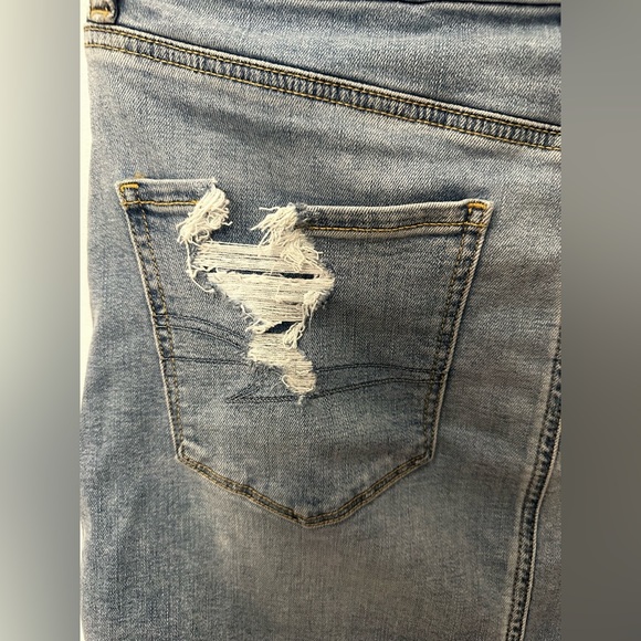 AMERICAN EAGLE  Distressed Mini Jeans Skirt - Size US 12 LONG - Picture 8 of 9